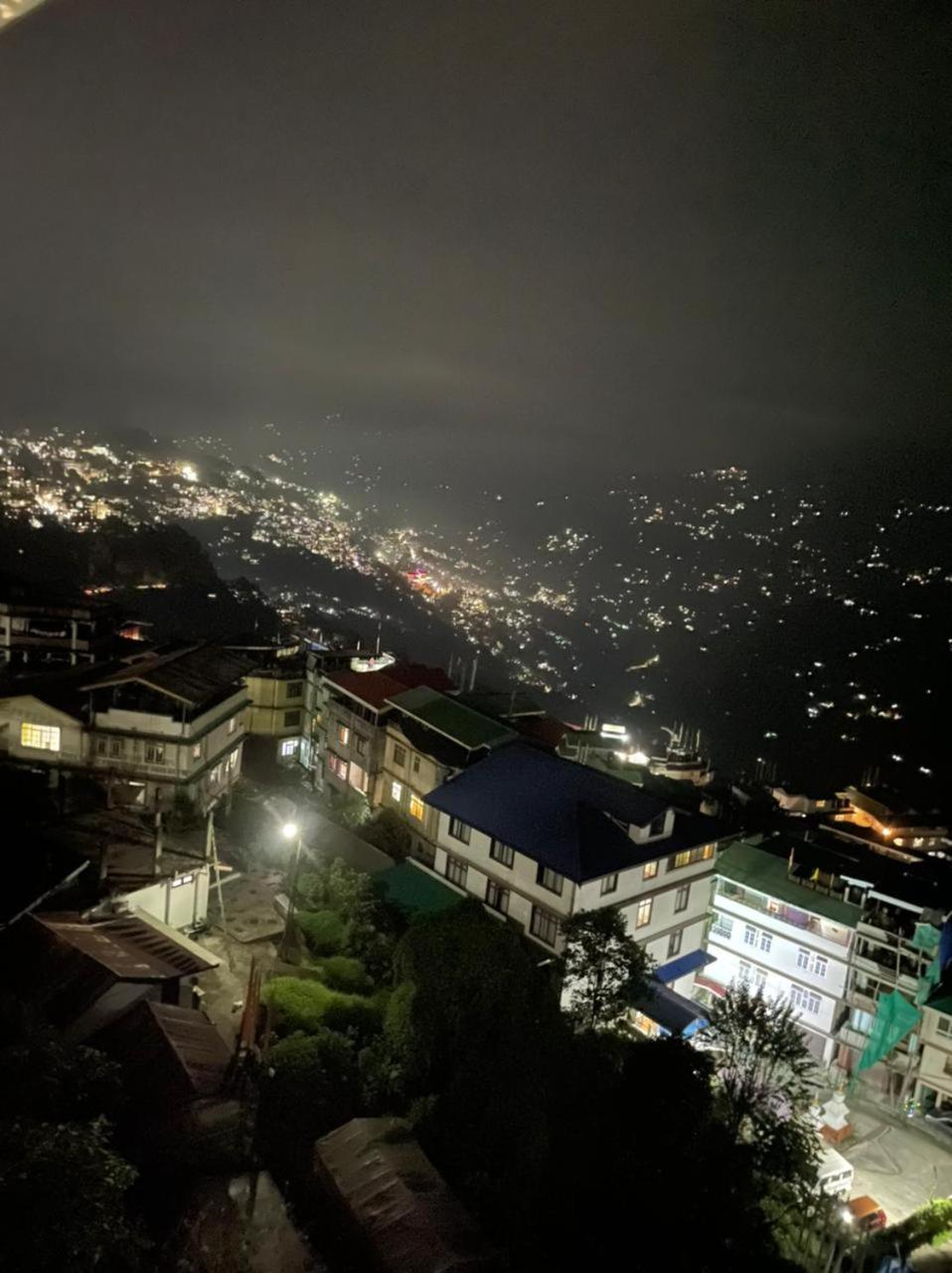 Mayel-Lyang Residency Hotel กังต็อก ภายนอก รูปภาพ